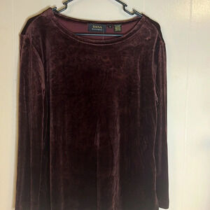 Dana Buckman Crushed Velvet Top Deep Merlot